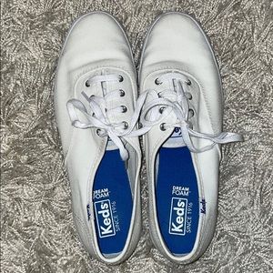 White Keds